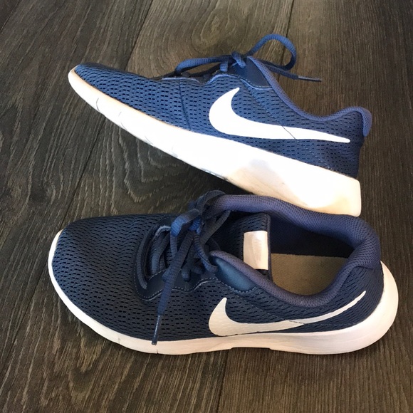 ⭐️ Nike Midnight Navy & Royal-White Runners - Picture 8 of 8